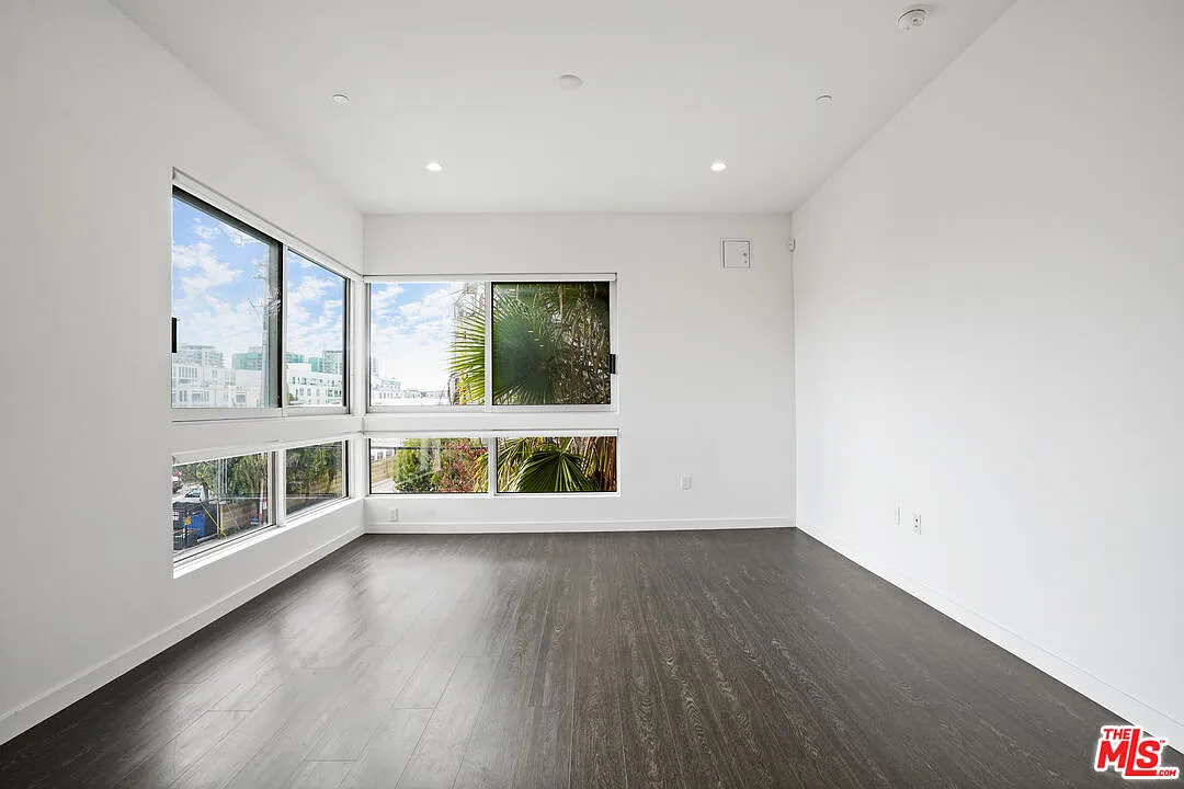 Building Photo - 4140 Glencoe Ave #315