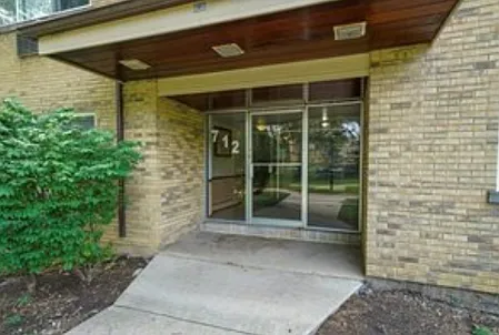 2 bed, 1263 sqft, $2,000 — Photo 1