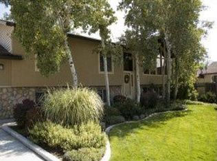 9147 S Woodthrush Cir, Sandy, UT 84093