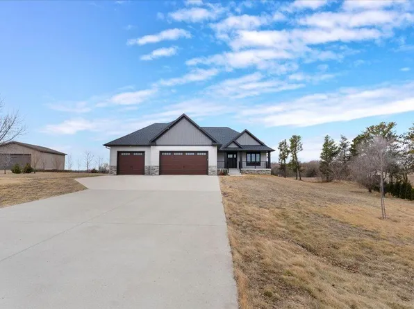 24035 Scarlet Oak Ct, Richmond, MN 56368