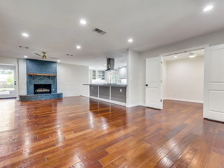 608 Cox Dr — Photo 8