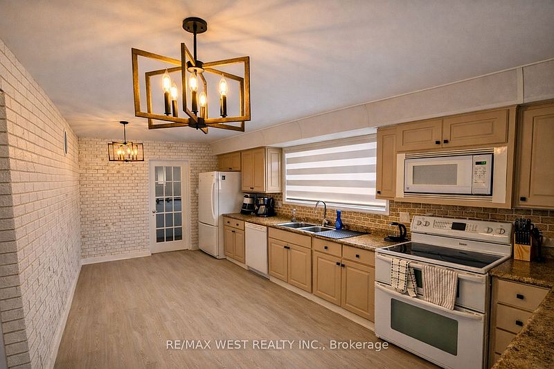 Wasaga Beach House for rent - 4 Bedrooms — photo 14
