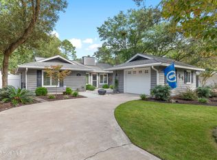 606 Camellia Ln, Sunset Beach, NC 28468
