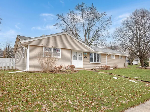 245 Millwood LANE, Waukesha, WI 53188