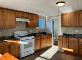 27 Barr St APT 2, Salem, MA 01970