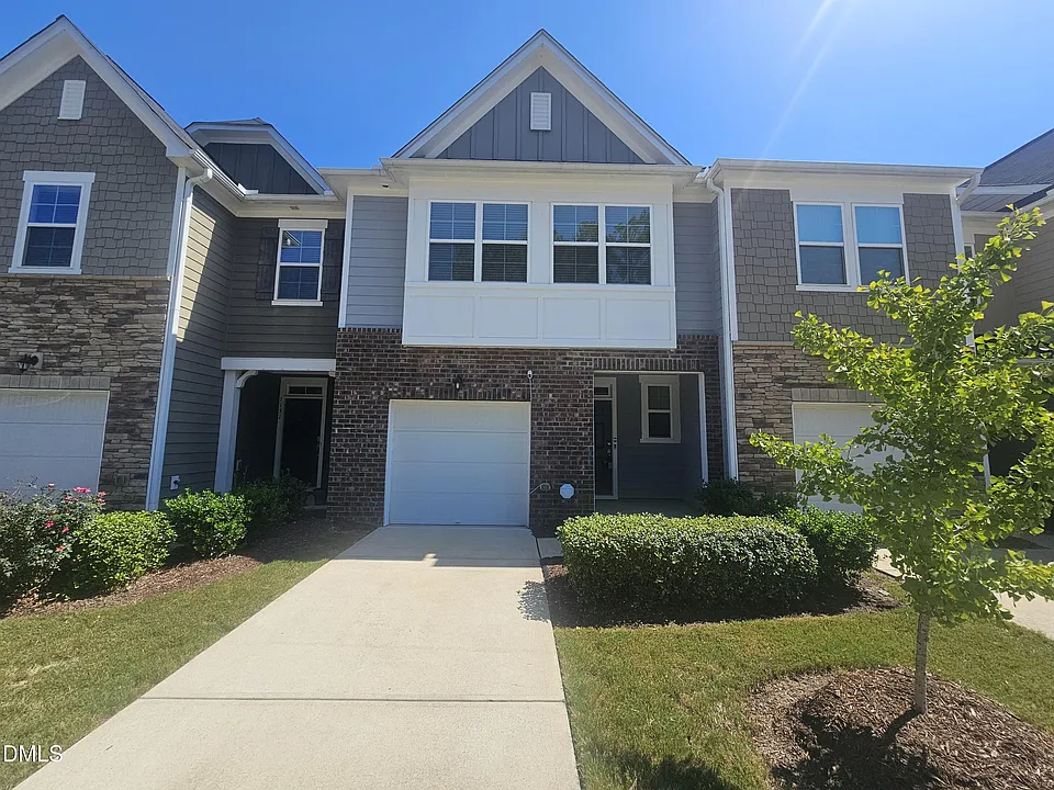 1133 Little Gem Ln