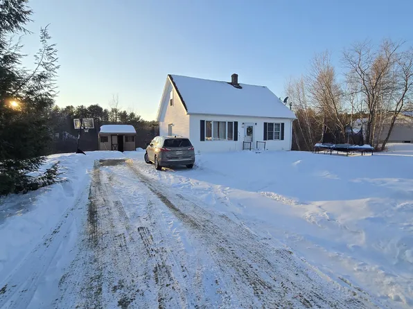 122 Meadow Lane, Farmington, ME 04938