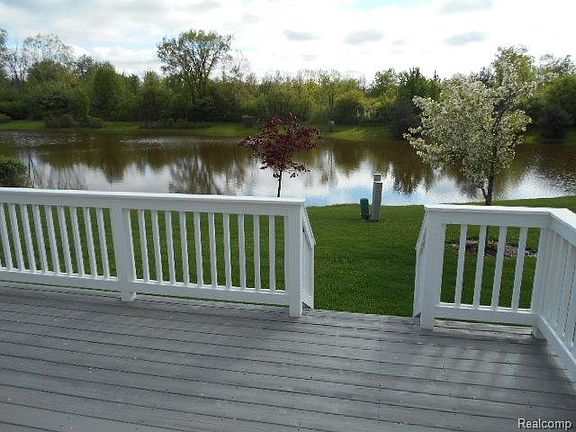 5th image of 4273 Hunters Cir E