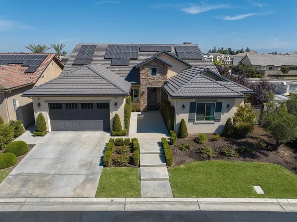 11854 N Champions Dr, Fresno, CA 93730