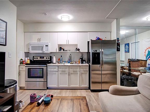 4th image of 3860 NE 23rd Ave #1