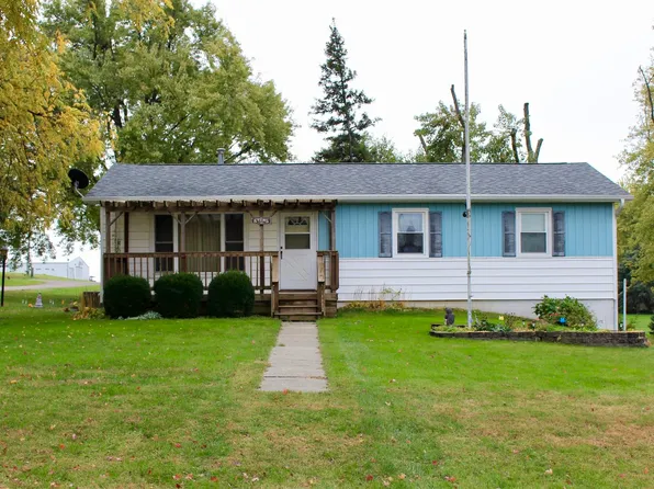200 California St, Lewis, IA 51544