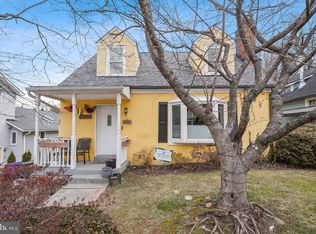 6433 Brookes Ln, Bethesda, MD 20816