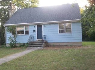 121 Wilcox St, Bridgeport, CT 06606