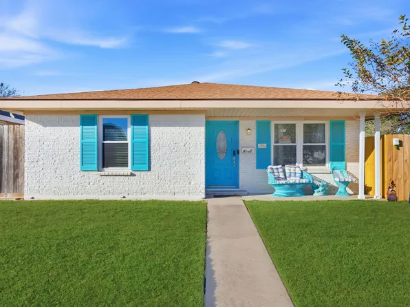 4702 Avenue P 1/2, Galveston, TX 77551