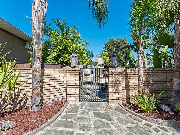 2nd image of 4942 Escobedo Dr
