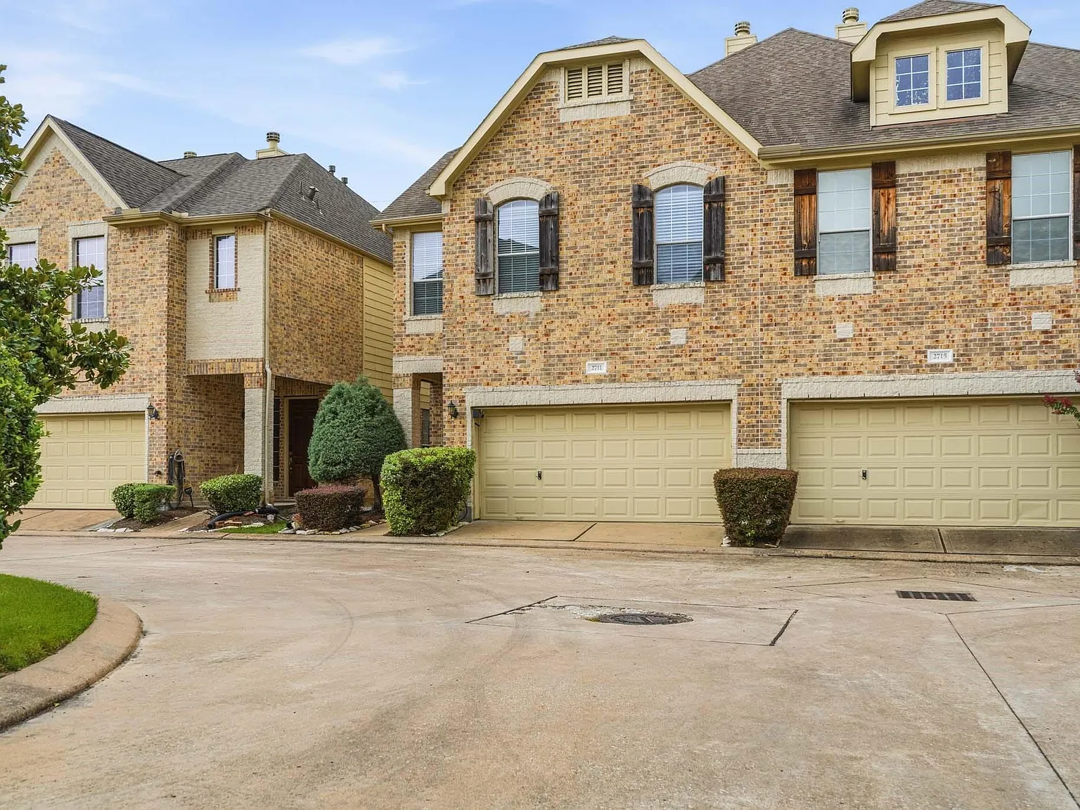 3 bed, 4.0 bath, 3476 sqft, $2,695 — Photo 2