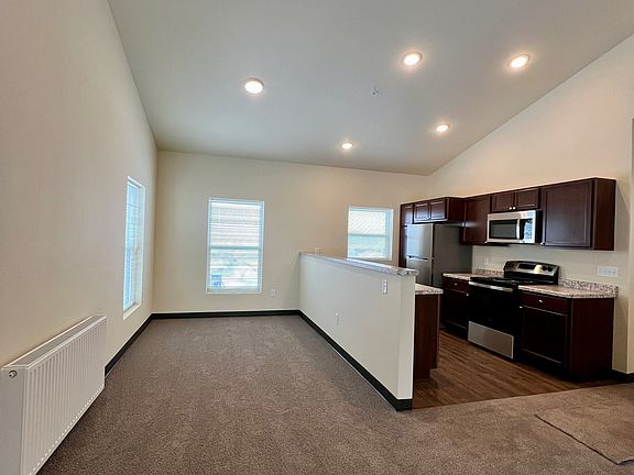 5th image of 721 Meridian Dr #4