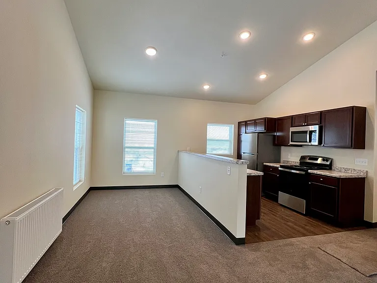 721 Meridian Dr #13 — Photo 10