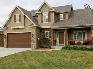15060 NW 66th St, Parkville, MO 64152