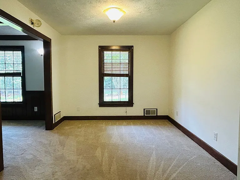 5433 Wydella Rd — Photo 10
