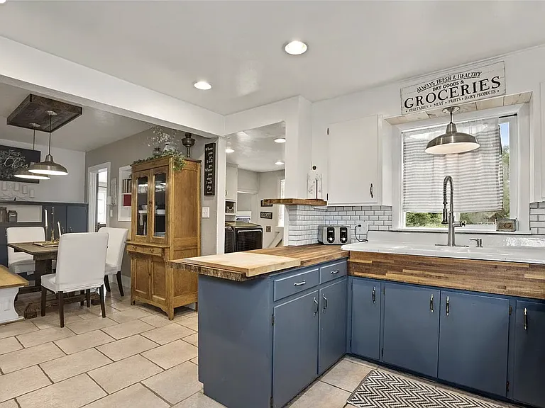224 S Washington Ave — Photo 8