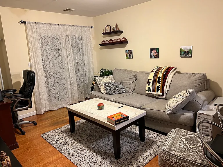 16 Willow St #310 — Photo 2