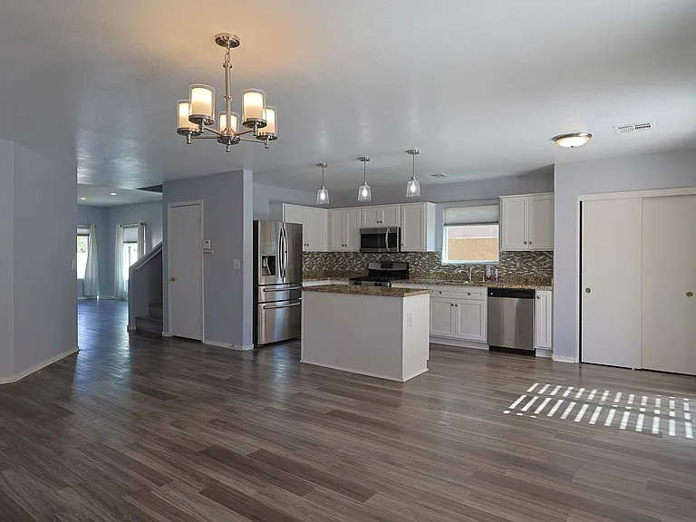 6113 Crystal Talon St — Photo 19