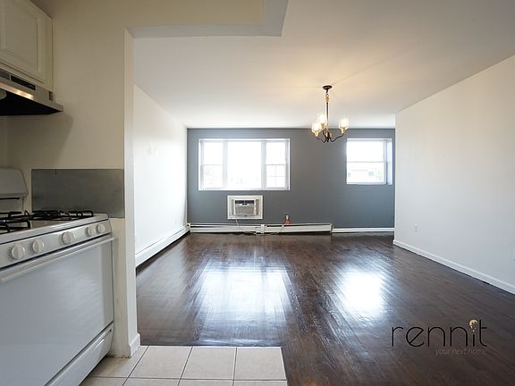 5th image of 1305 Gates Ave #3