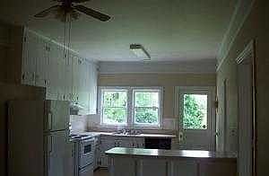 4th image of 133 E 7th Ave