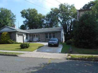 12 S Oakland Ave, Runnemede, NJ 08078