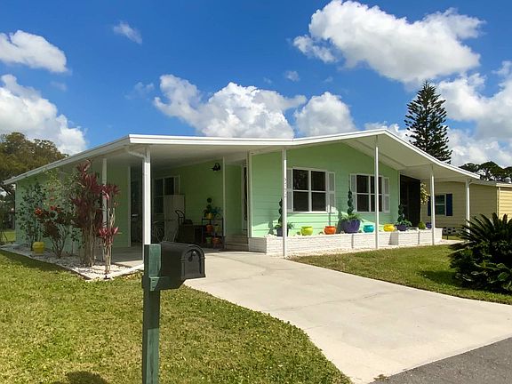 3rd image of 5792 Seven Oaks Dr #6