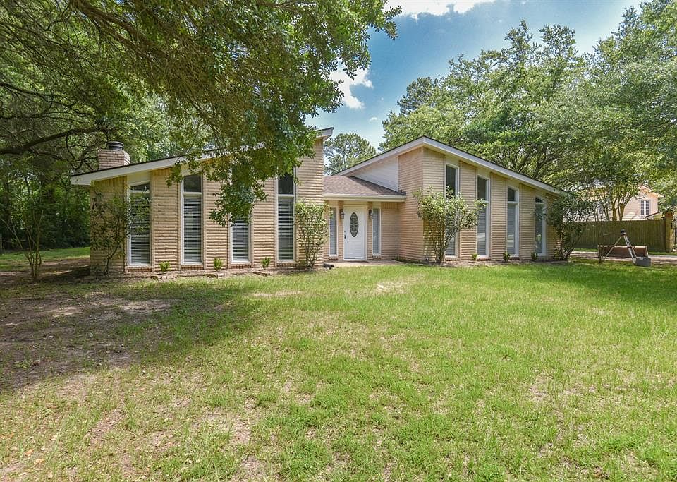 1st image of 17110 Cypress Knee Dr