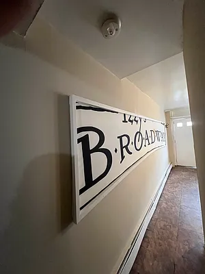 Rented by REALTY QUEST NEW YORK INC | media 10