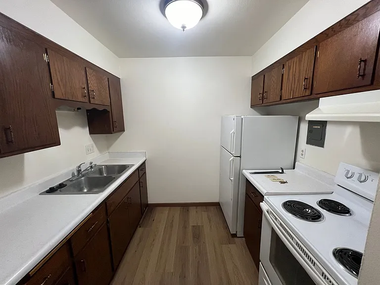 2811 Andes Dr #5 — Photo 1