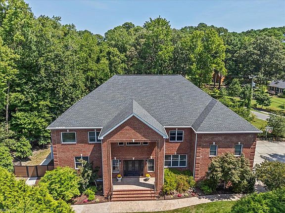 4th image of 1303 Harris Rd