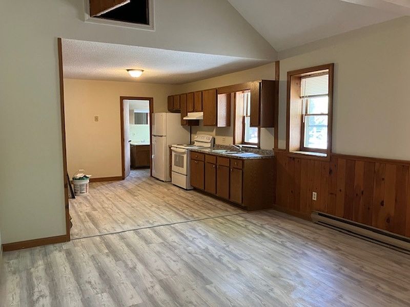 24 Main St 4, Jaffrey, NH 03452 Zillow