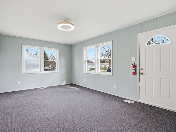 3rd image of 1 Louis Rd