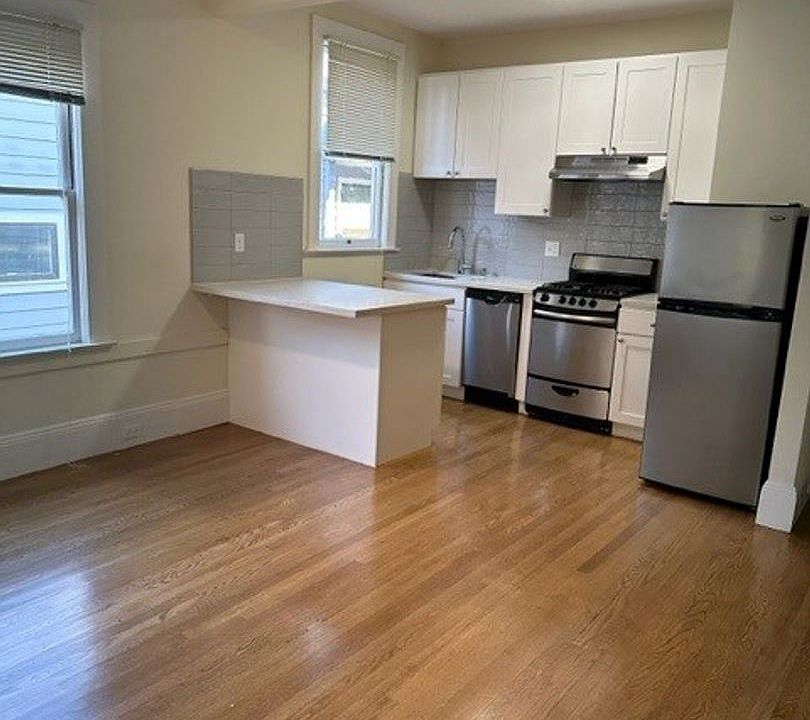 1st image of 3990 18th St APT 8