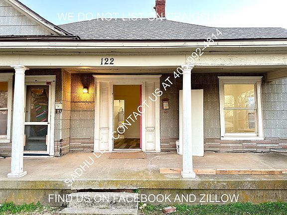 3rd image of 122 SW 22nd St #122