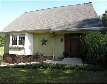 1st image of 307 Vandivort Dr