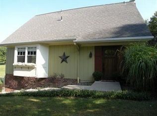 307 Vandivort Dr, Cranberry Twp, PA 16066