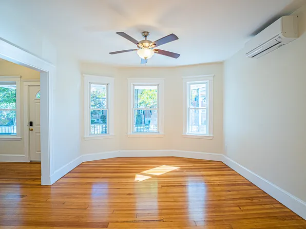 8 River St, Arlington, MA 02474