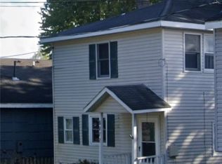 8972 Beach Rd, Brewerton, NY 13029