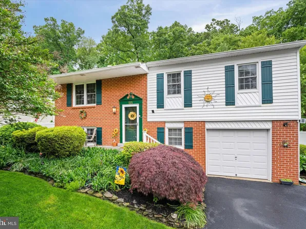 111 Woodshade Dr, Newark, DE 19702