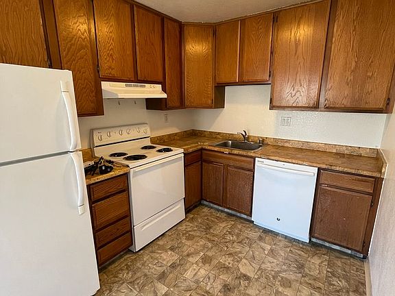 4th image of 1795 38th Ave APT 102