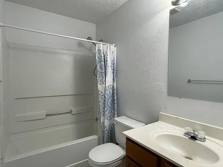 713 Catumet Dr — Photo 22