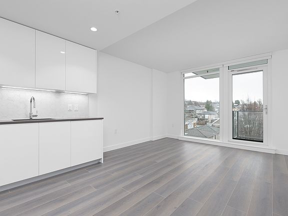 2nd image of 8181 Chester St #305