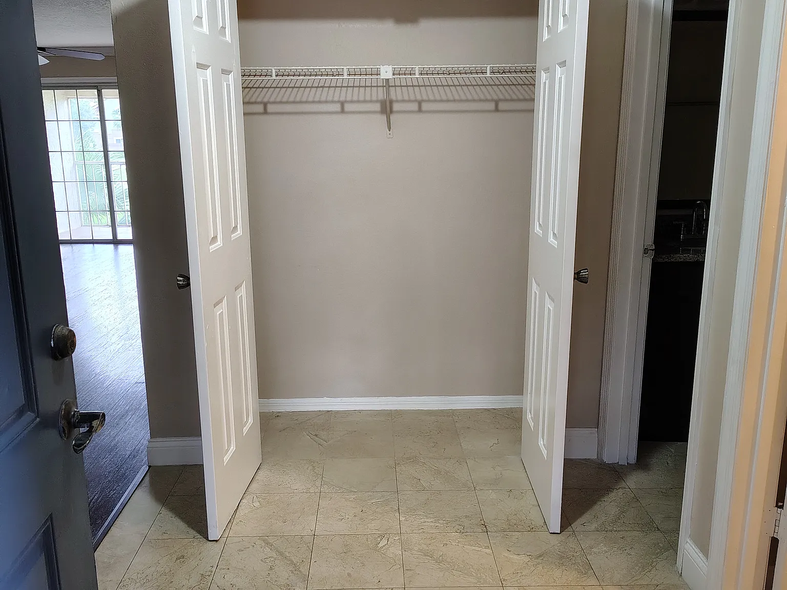 2 bed, 2.5 bath, 1365 sqft, $1,950 — Photo 4