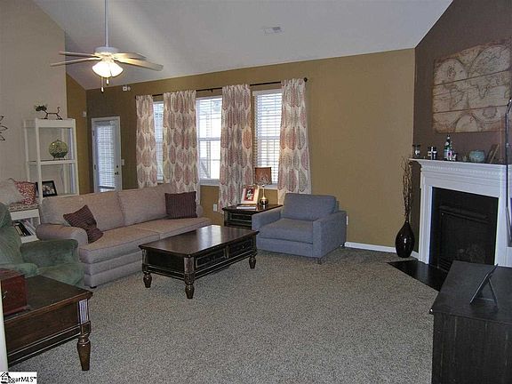 5th image of 12 Slow Creek Dr