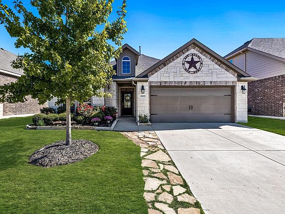 3rd image of 1809 Lake Pine Dr